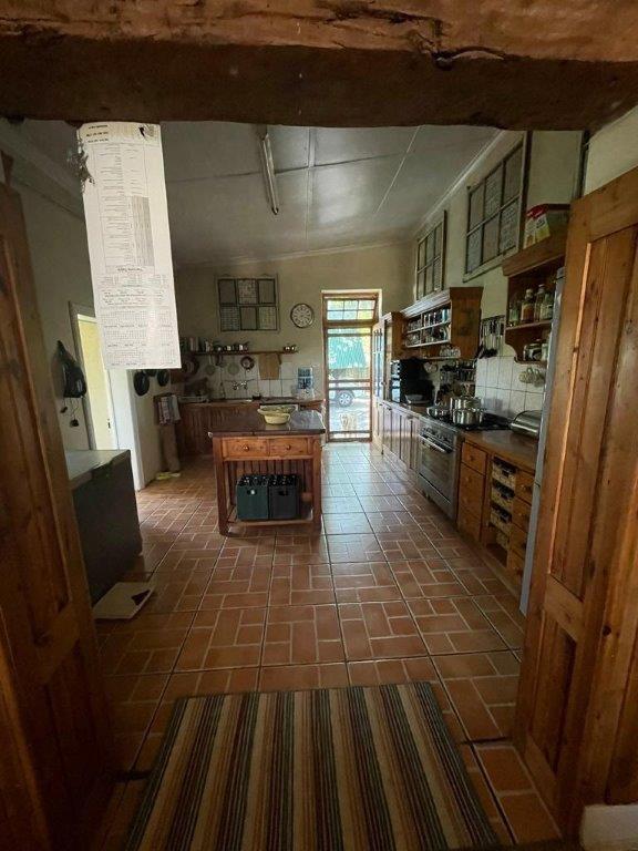 5 Bedroom Property for Sale in Ladybrand Free State